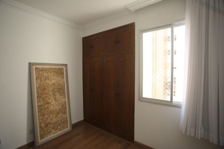 Apartamento à venda com 140m², 4 quartos e 2 vagasQuarto 1