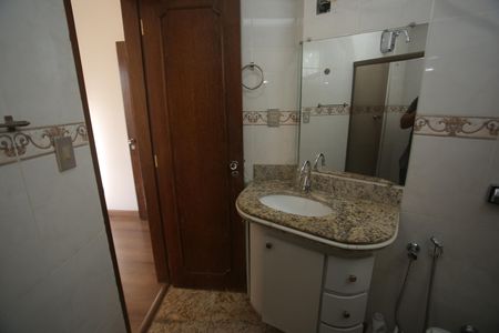 Apartamento à venda com 140m², 4 quartos e 2 vagasBanheiro da Suíte