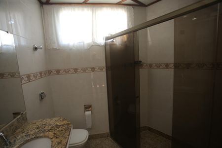 Apartamento à venda com 140m², 4 quartos e 2 vagasBanheiro da Suíte