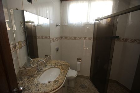 Apartamento à venda com 140m², 4 quartos e 2 vagasBanheiro da Suíte