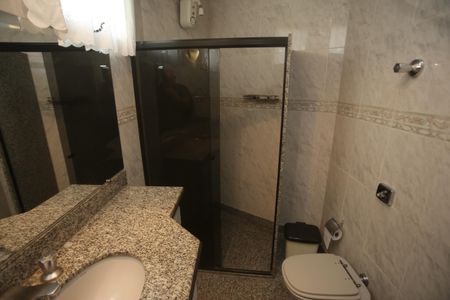 Apartamento à venda com 140m², 4 quartos e 2 vagasBanheiro Social