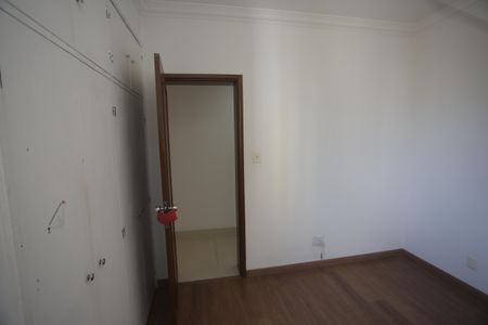 Apartamento à venda com 140m², 4 quartos e 2 vagasQuarto 2