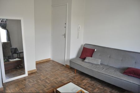 Apartamento à venda com 60m², 2 quartos e sem vagaSala