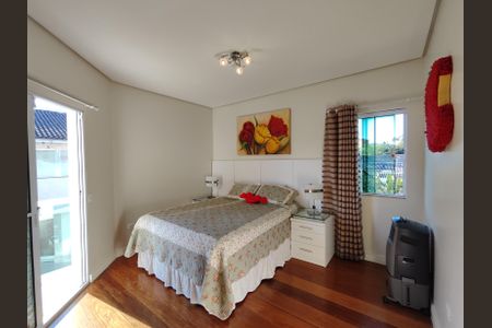 Casa à venda com 400m², 3 quartos e 2 vagas Casa à venda com 400m², 3 quartos e 2 vagasSuíte 1