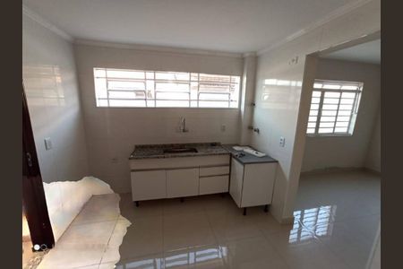 Casa à venda com 156m², 3 quartos e 2 vagas Casa à venda com 156m², 3 quartos e 2 vagasFoto 01