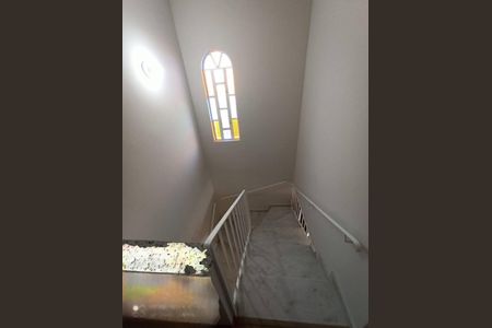 Casa à venda com 156m², 3 quartos e 2 vagas Casa à venda com 156m², 3 quartos e 2 vagasFoto 04