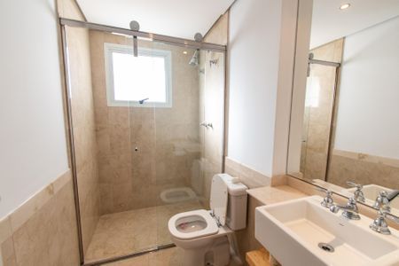 Apartamento para alugar com 343m², 4 quartos e 5 vagasBanheiro da suíte 4