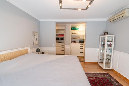 Apartamento para alugar com 343m², 4 quartos e 5 vagasBanheiro da Suíte 1