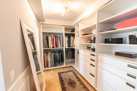 Apartamento para alugar com 343m², 4 quartos e 5 vagasCloset da suíte 1