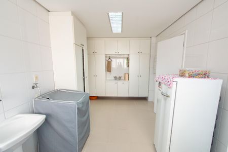 Apartamento para alugar com 343m², 4 quartos e 5 vagasÁrea de serviço