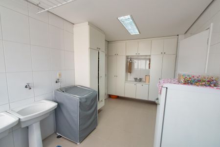 Apartamento para alugar com 343m², 4 quartos e 5 vagasÁrea de serviço