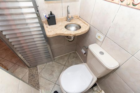 Casa à venda com 150m², 2 quartos e 3 vagas Casa à venda com 150m², 2 quartos e 3 vagasBanheiro 2
