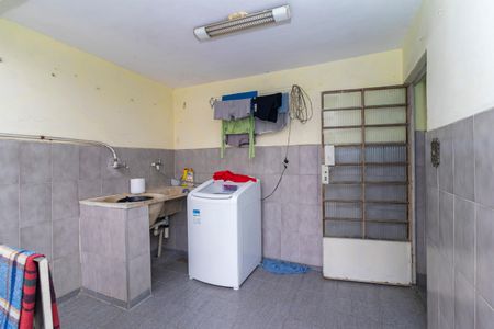 Casa à venda com 150m², 2 quartos e 3 vagas Casa à venda com 150m², 2 quartos e 3 vagasÁrea de Serviço