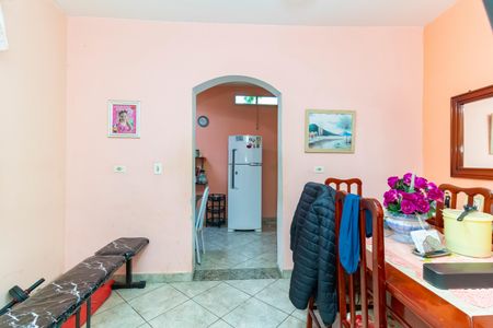 Casa à venda com 150m², 2 quartos e 3 vagas Casa à venda com 150m², 2 quartos e 3 vagasSala de Jantar