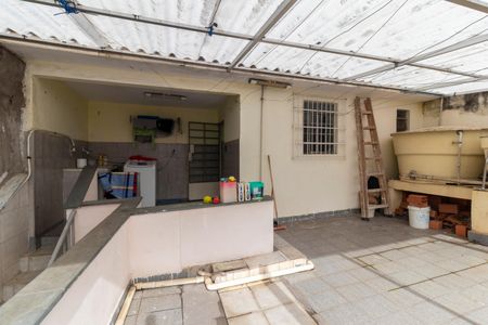 Casa à venda com 150m², 2 quartos e 3 vagas Casa à venda com 150m², 2 quartos e 3 vagasSacada
