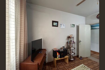 Casa à venda com 170m², 3 quartos e 4 vagas Casa à venda com 170m², 3 quartos e 4 vagasQuarto 3