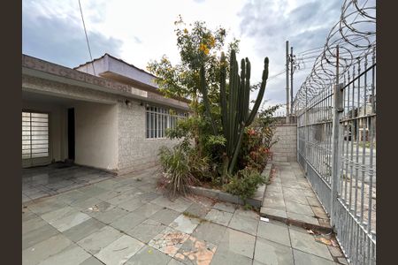 Casa à venda com 170m², 3 quartos e 4 vagas Casa à venda com 170m², 3 quartos e 4 vagasGaragem