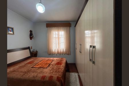 Casa à venda com 170m², 3 quartos e 4 vagas Casa à venda com 170m², 3 quartos e 4 vagasQuarto 1