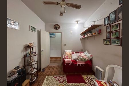 Casa à venda com 170m², 3 quartos e 4 vagas Casa à venda com 170m², 3 quartos e 4 vagasQuarto 3