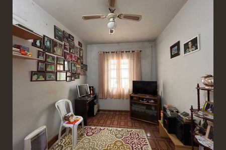 Casa à venda com 170m², 3 quartos e 4 vagas Casa à venda com 170m², 3 quartos e 4 vagasQuarto 3