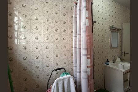 Casa à venda com 170m², 3 quartos e 4 vagas Casa à venda com 170m², 3 quartos e 4 vagasBanheiro 2