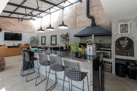 Casa à venda com 450m², 4 quartos e 3 vagas Casa à venda com 450m², 4 quartos e 3 vagasChurrasqueira