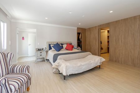 Casa à venda com 450m², 4 quartos e 3 vagas Casa à venda com 450m², 4 quartos e 3 vagasSuíte 1