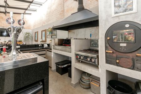 Casa à venda com 450m², 4 quartos e 3 vagas Casa à venda com 450m², 4 quartos e 3 vagasChurrasqueira