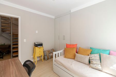 Casa à venda com 450m², 4 quartos e 3 vagas Casa à venda com 450m², 4 quartos e 3 vagasSuíte de Hospedagens