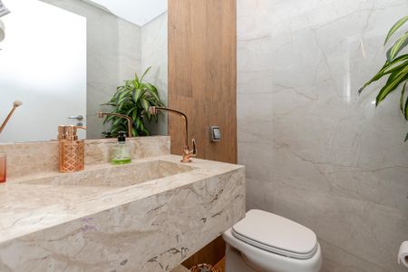 Casa à venda com 450m², 4 quartos e 3 vagas Casa à venda com 450m², 4 quartos e 3 vagasLavabo da Sala de TV