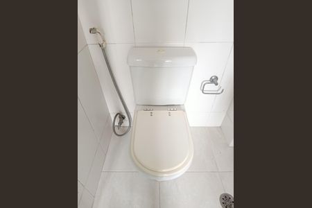 Casa à venda com 250m², 3 quartos e 3 vagas Casa à venda com 250m², 3 quartos e 3 vagasBanheiro da Edícula