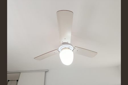 Casa à venda com 250m², 3 quartos e 3 vagas Casa à venda com 250m², 3 quartos e 3 vagasEdícula