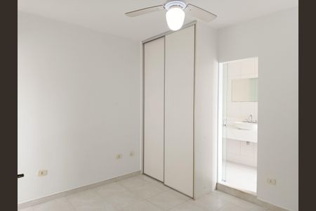 Casa à venda com 250m², 3 quartos e 3 vagas Casa à venda com 250m², 3 quartos e 3 vagasEdícula