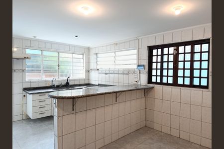 Casa à venda com 250m², 3 quartos e 3 vagas Casa à venda com 250m², 3 quartos e 3 vagasCozinha