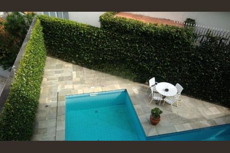 Casa à venda com 450m², 4 quartos e 6 vagas