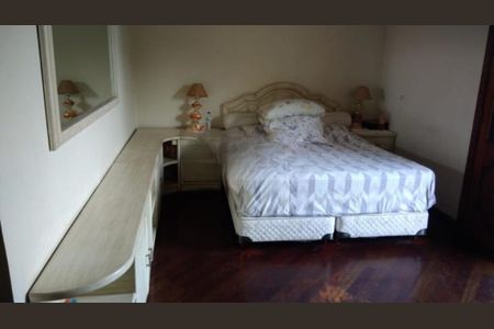 Casa à venda com 450m², 4 quartos e 6 vagas
