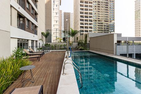 Studio à venda com 25m², 1 quarto e sem vaga Studio à venda com 25m², 1 quarto e sem vagaÁrea comum - Piscina