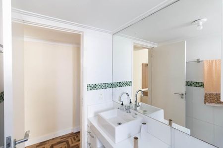 Apartamento à venda com 70m², 2 quartos e 1 vaga Apartamento à venda com 70m², 2 quartos e 1 vagaBanheiro
