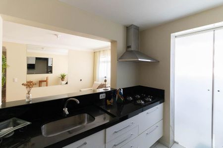 Apartamento à venda com 70m², 2 quartos e 1 vaga Apartamento à venda com 70m², 2 quartos e 1 vagaCozinha