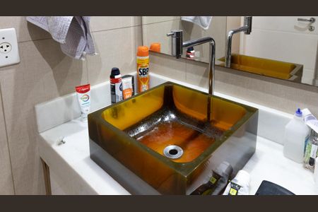 Apartamento à venda com 65m², 3 quartos e 2 vagas Apartamento à venda com 65m², 3 quartos e 2 vagasBanheiro