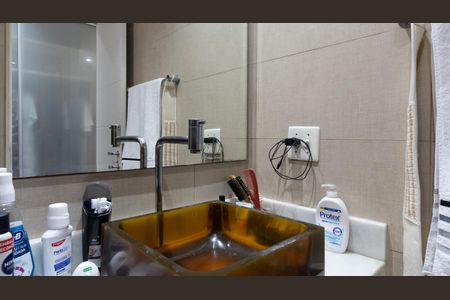 Apartamento à venda com 65m², 3 quartos e 2 vagas Apartamento à venda com 65m², 3 quartos e 2 vagasBanheiro da Suíte