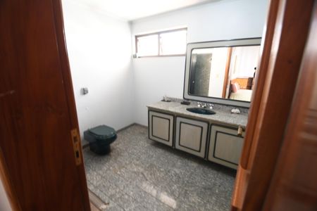 Apartamento à venda com 533m², 6 quartos e 4 vagasBanheiro da Suíte