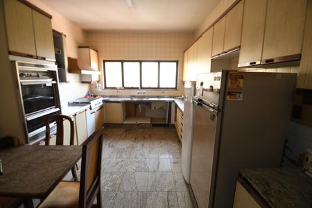 Apartamento à venda com 533m², 6 quartos e 4 vagasCozinha