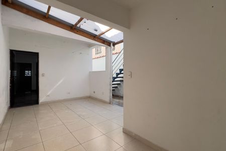Casa à venda com 172m², 3 quartos e 2 vagas Casa à venda com 172m², 3 quartos e 2 vagasÁrea de Serviço
