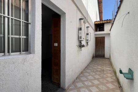 Casa à venda com 172m², 3 quartos e 2 vagas Casa à venda com 172m², 3 quartos e 2 vagasÁrea externa