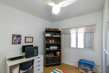 Casa à venda com 262m², 4 quartos e 2 vagas Casa à venda com 262m², 4 quartos e 2 vagasEscritório
