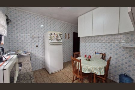 Casa à venda com 119m², 3 quartos e 1 vaga