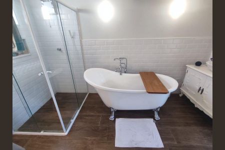 Casa à venda com 90m², 3 quartos e 1 vaga