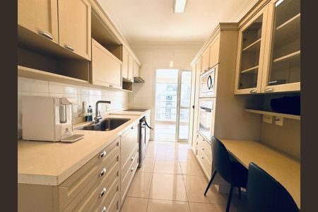 Apartamento à venda com 251m², 4 quartos e 4 vagas