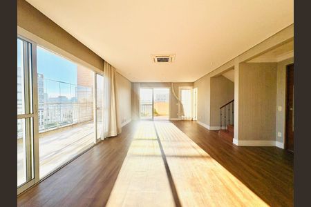 Apartamento à venda com 251m², 4 quartos e 4 vagas